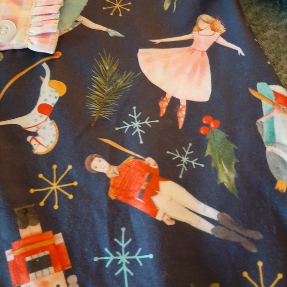 Sugar Bee Boutique 18mth  Pajama Set with Nutcracker Design - Ruffles & Gingham! - Picture 3 of 6